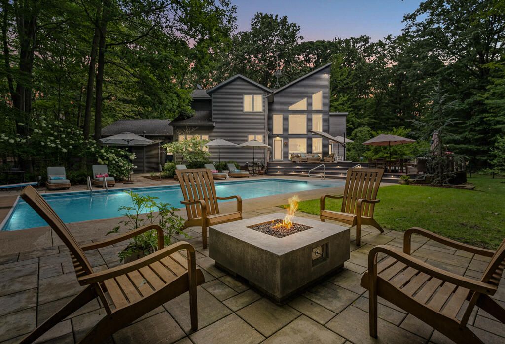 16275 Riley Street, Park Twp, MI 49424