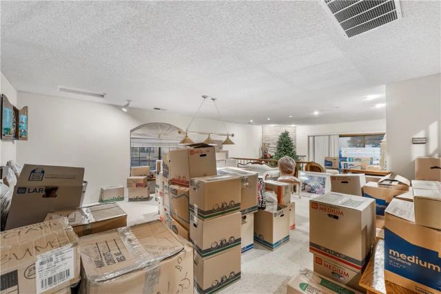 125 Lakeview, Palmdale, CA 93551