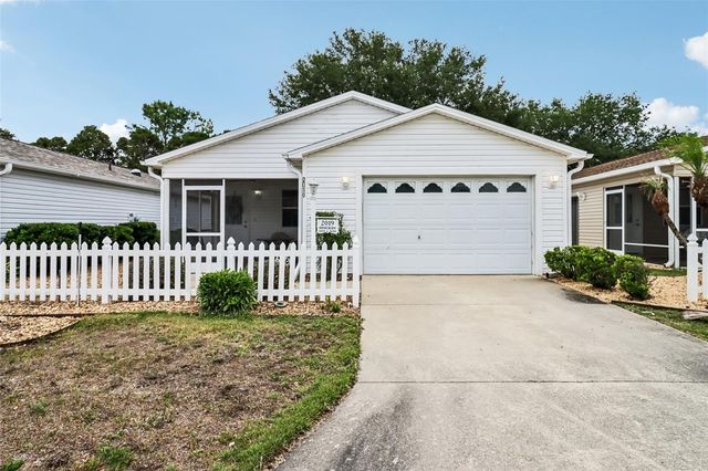 2019 THURMOND AVENUE, The Villages, FL 32162