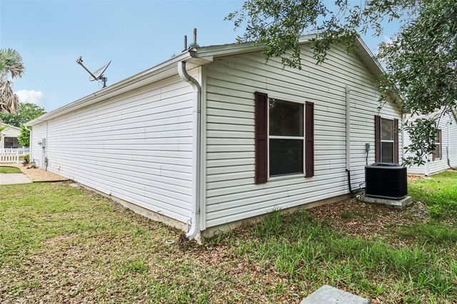 2019 THURMOND AVENUE, The Villages, FL 32162