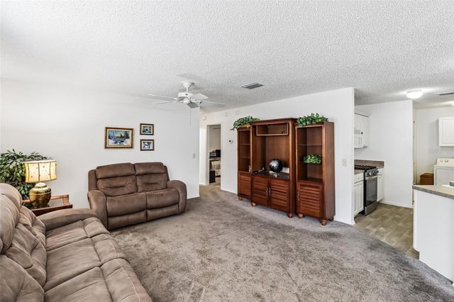 2019 THURMOND AVENUE, The Villages, FL 32162