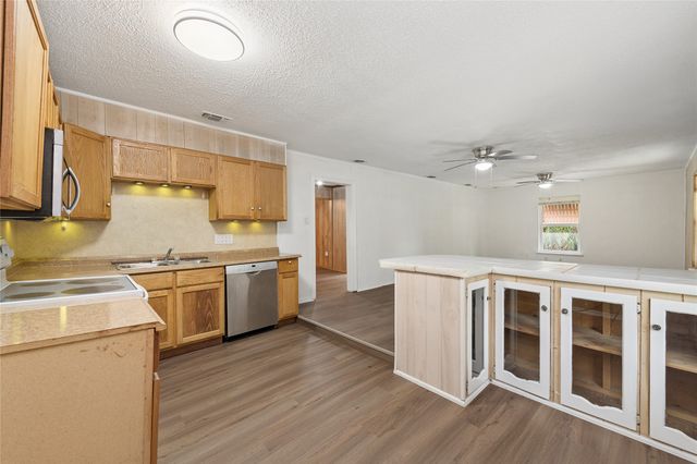 4171 Broken Bow Drive, Lone Oak, TX 75453