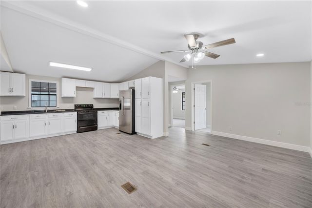 217 CLEARWATER AVENUE, Polk City, FL 33868