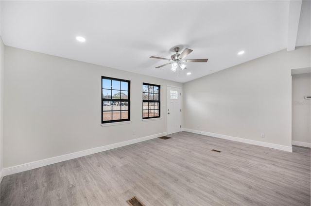 217 CLEARWATER AVENUE, Polk City, FL 33868