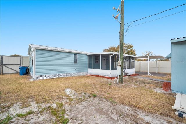 217 CLEARWATER AVENUE, Polk City, FL 33868