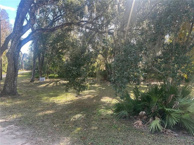 3100 N Edwards Island, Hernando, FL 34442