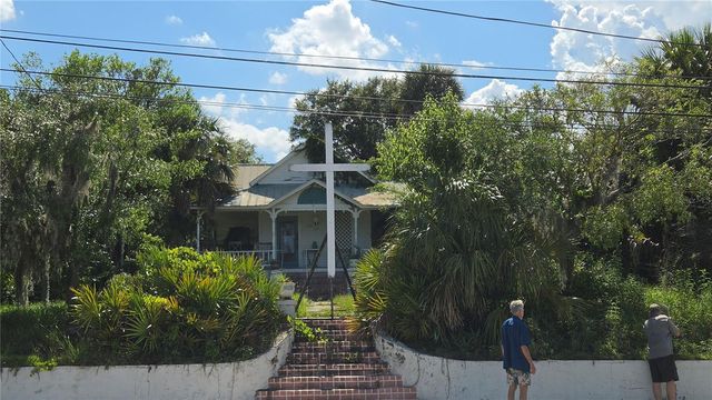 236 N AMELIA AVENUE, Deland, FL 32724