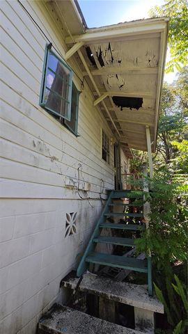 236 N AMELIA AVENUE, Deland, FL 32724