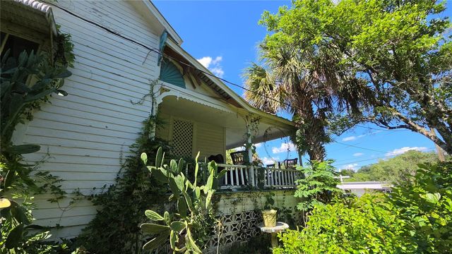 236 N AMELIA AVENUE, Deland, FL 32724