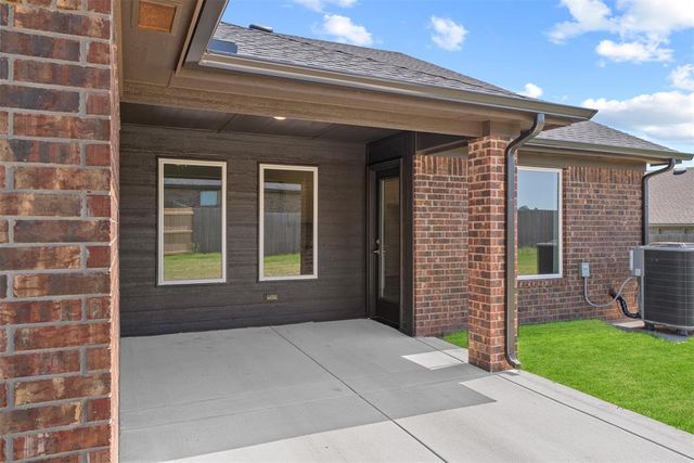 600 Emmy Jean Drive, Blanchard, OK 73010