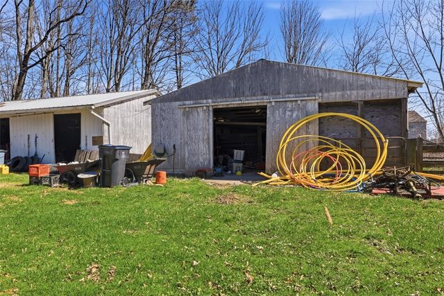 7524 Franklin Rd, Cranberry Twp, PA 16066