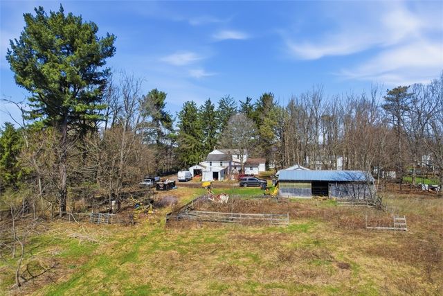 7524 Franklin Rd, Cranberry Twp, PA 16066