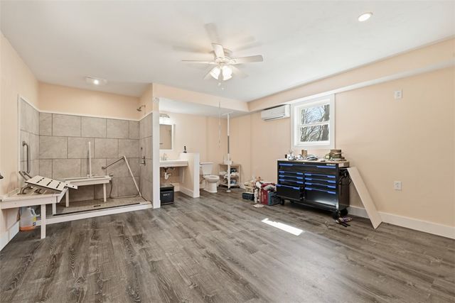 7524 Franklin Rd, Cranberry Twp, PA 16066