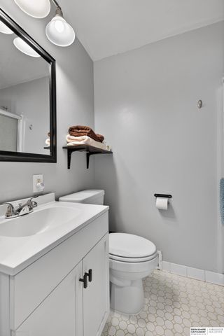 5342 Madison Avenue, Lincoln, NE 68504