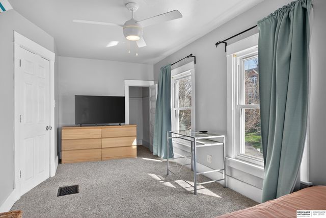 5342 Madison Avenue, Lincoln, NE 68504