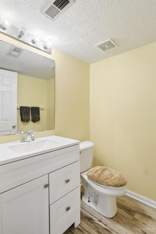6552 Falling Leaves Court, Deerfield Twp., OH 45040