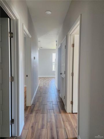 805 W Los Tesoros Drive 4, Pharr, TX 78577