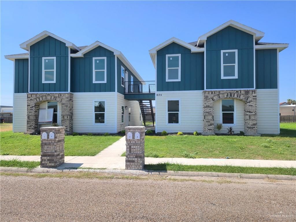 805 W Los Tesoros Drive 4, Pharr, TX 78577