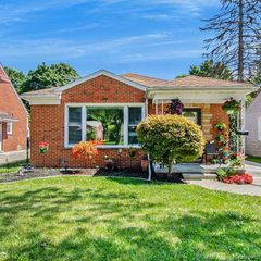 16966 WAKENDEN, Redford Charter Township, MI 48240