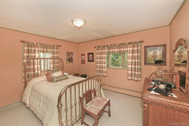 21 Craig Drive, South Huntington, NY 11746
