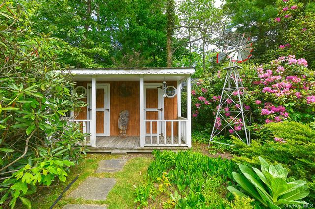 21 Craig Drive, South Huntington, NY 11746