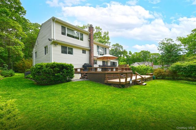 21 Craig Drive, South Huntington, NY 11746