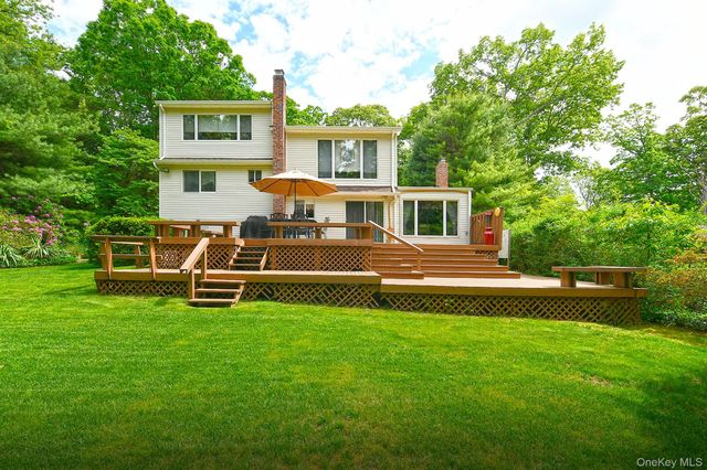 21 Craig Drive, South Huntington, NY 11746
