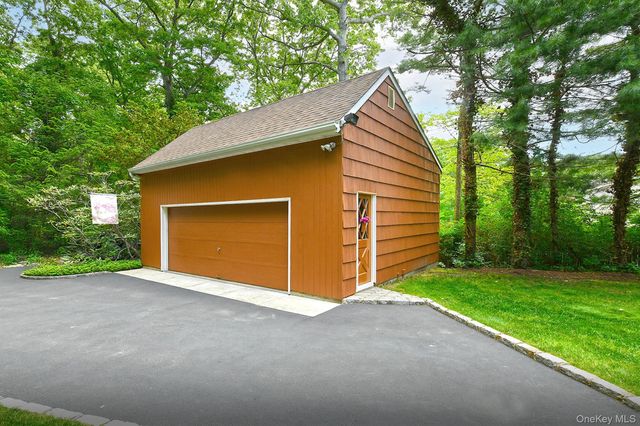 21 Craig Drive, South Huntington, NY 11746