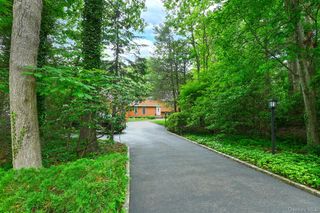 21 Craig Drive, South Huntington, NY 11746