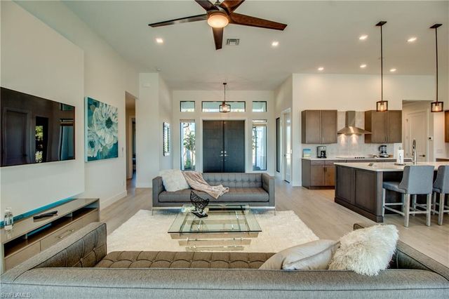 1720 SW 50th TER, Cape Coral, FL 33914