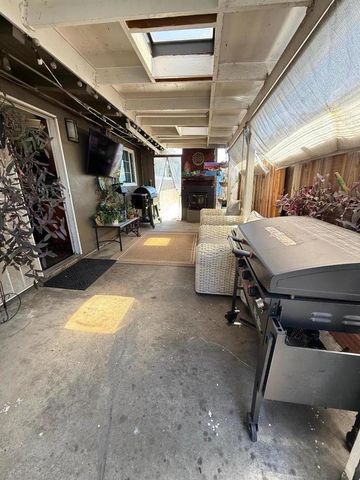 2136 Panama Street, Hayward, CA 94545