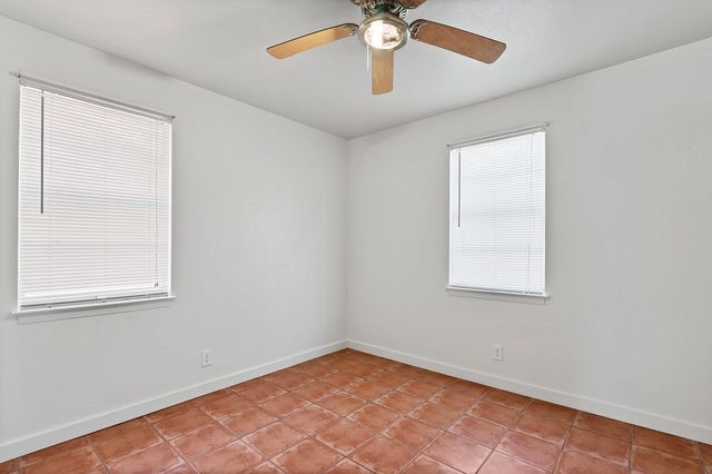 1424 Phillips Street, Cleburne, TX 76033