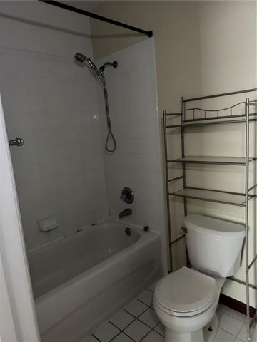 495 LAS CORTES LANE 203, Orlando, FL 32824