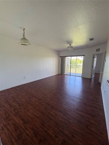 495 LAS CORTES LANE 203, Orlando, FL 32824