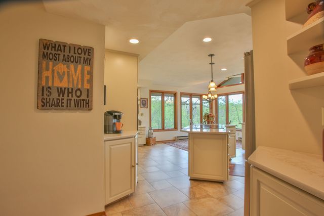 12304 N Ledges Drive, Roscoe, IL 61073