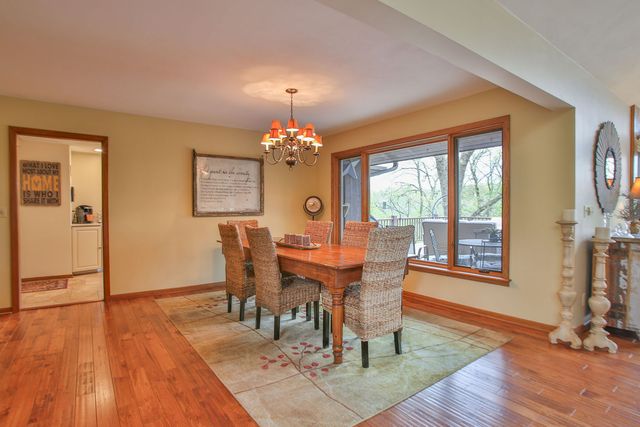 12304 N Ledges Drive, Roscoe, IL 61073