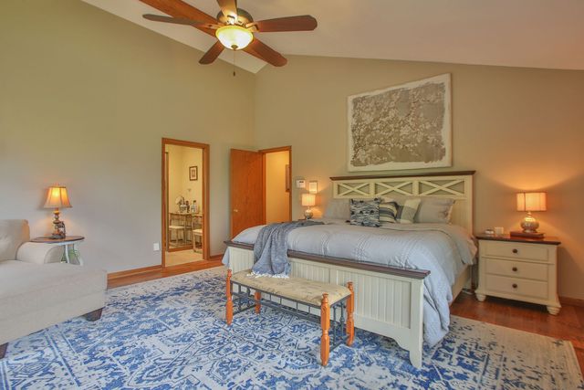 12304 N Ledges Drive, Roscoe, IL 61073