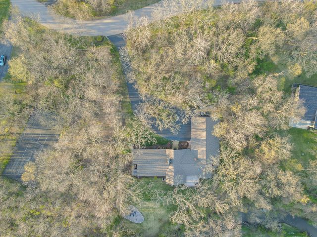 12304 N Ledges Drive, Roscoe, IL 61073