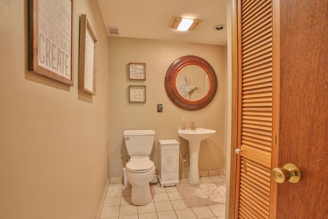 12304 N Ledges Drive, Roscoe, IL 61073