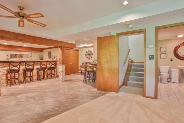 12304 N Ledges Drive, Roscoe, IL 61073