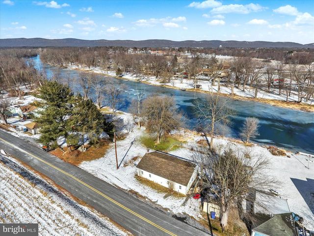 54 CAVE HILL DR, Carlisle, PA 17013