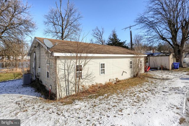 54 CAVE HILL DR, Carlisle, PA 17013