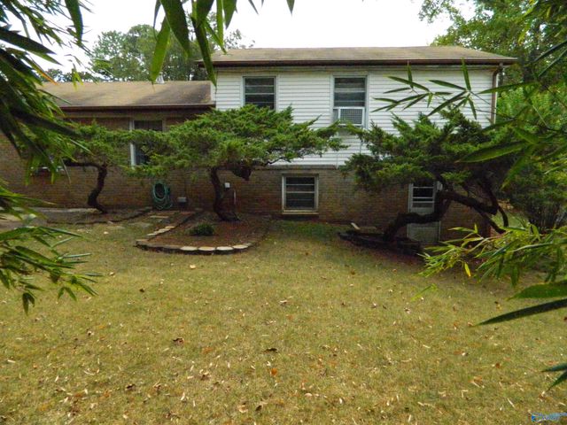 302 Mountain Gap Road SE, Huntsville, AL 35803