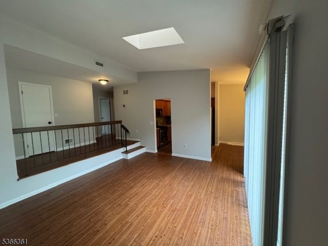 606 Spruce Hills Dr, Glen Gardner Boro, NJ 08826