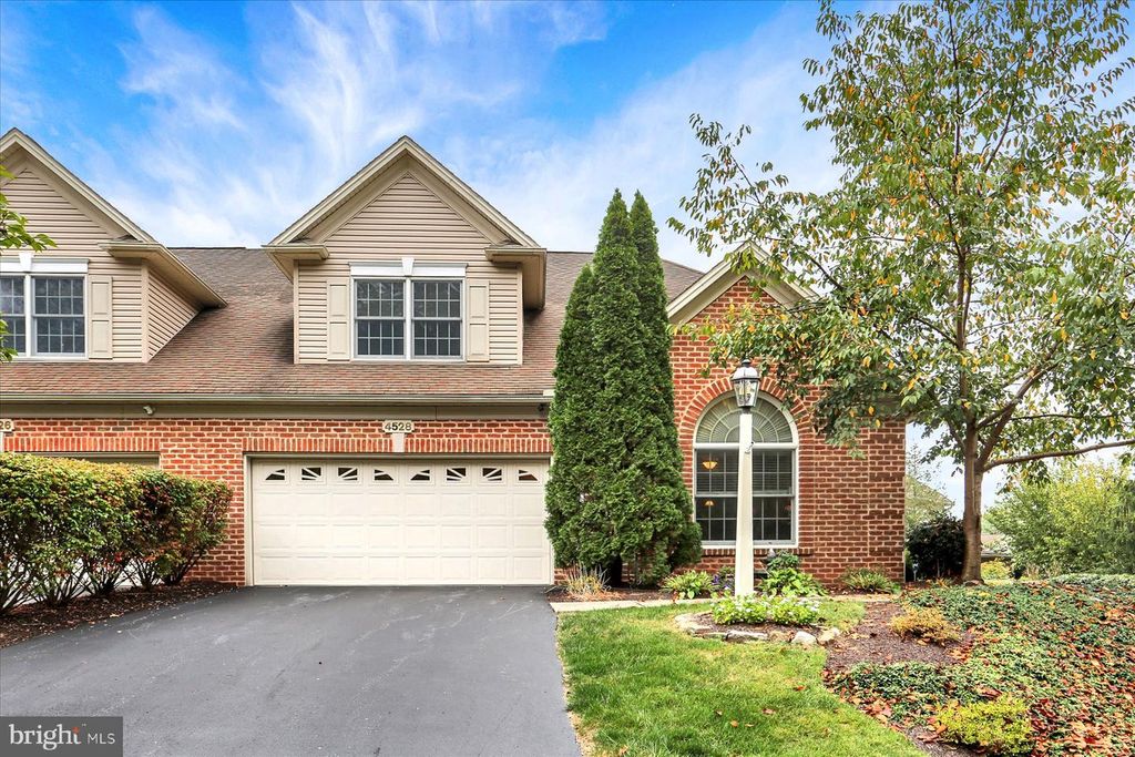 4528 LAURELWOOD DR, Harrisburg, PA 17110