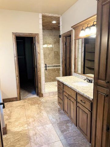 9021 NW 148th Place, Yukon, OK 73099