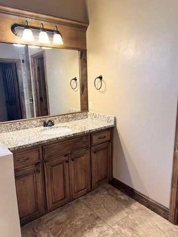 9021 NW 148th Place, Yukon, OK 73099
