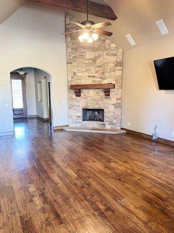 9021 NW 148th Place, Yukon, OK 73099