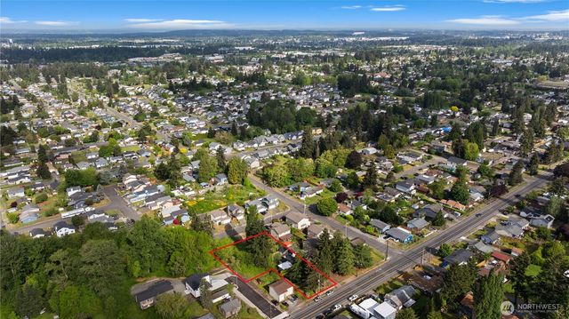 9206 Yakima Avenue, Tacoma, WA 98444