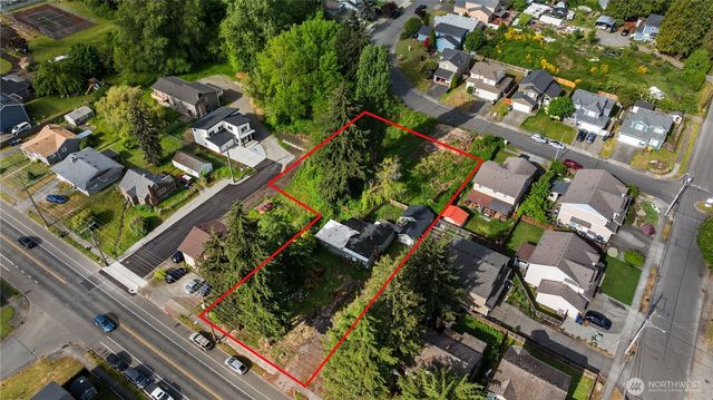 9206 Yakima Avenue, Tacoma, WA 98444